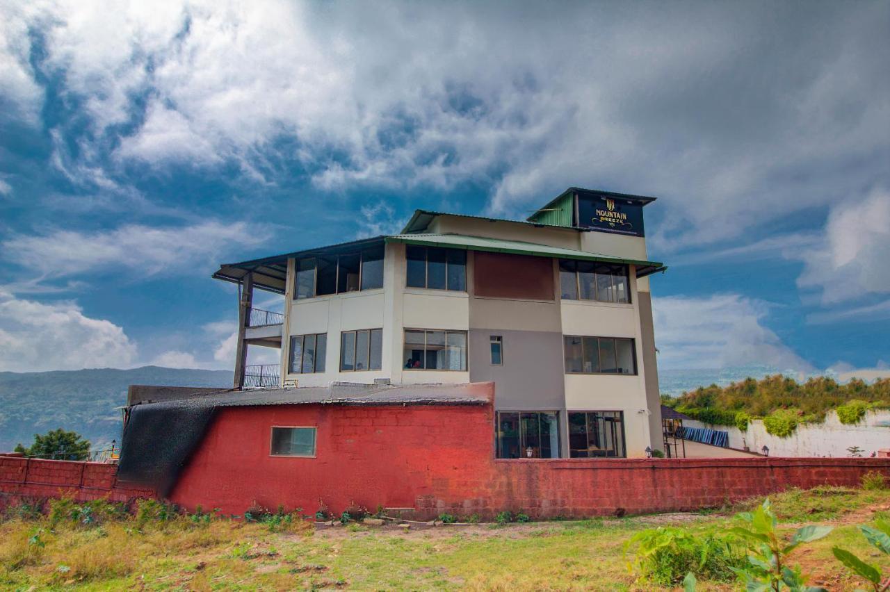 Hotel Mountain Breeze Resort, Mahabaleshwar